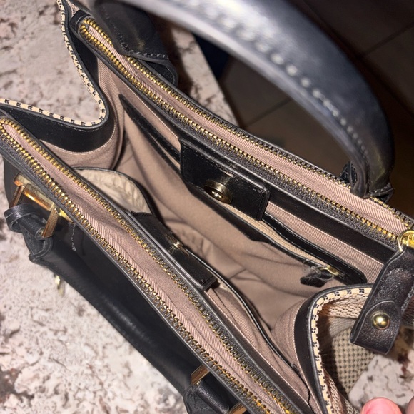 BLACK HANDBAG - Picture 3 of 4